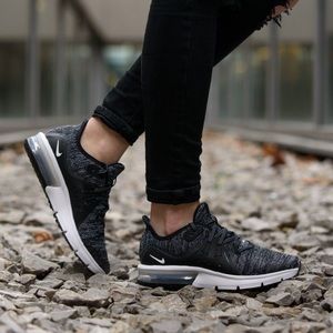 Nike Air Max Sequent